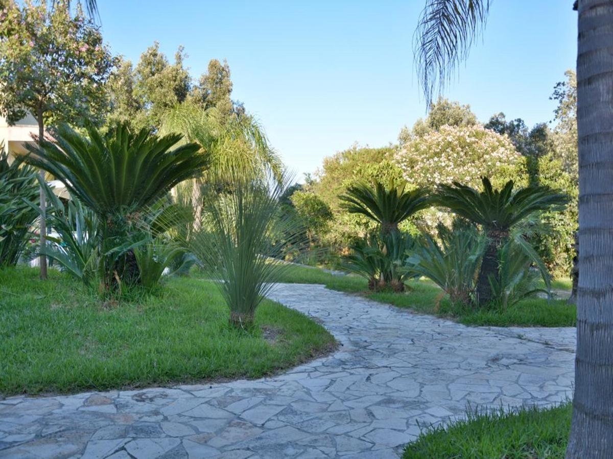Masseria Lama Torre dell'Orso Buitenkant foto