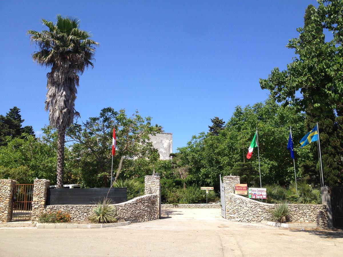 Masseria Lama Torre dell'Orso Buitenkant foto